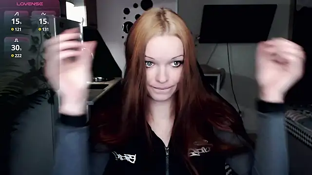 Snapshot of illililliilli chatting on 02.08.25 illililliilli online show from 02.08.25