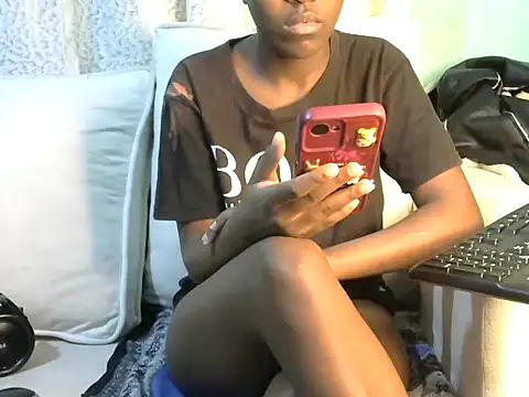 Snapshot of Caryyyl chatting on 11.27.25 Caryyyl online show from 11.27.25