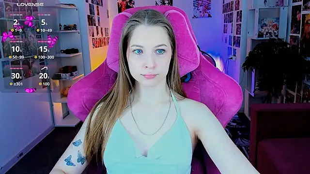 Snapshot of CuteMousee chatting on 02.28.26 CuteMousee online show from 02.28.26