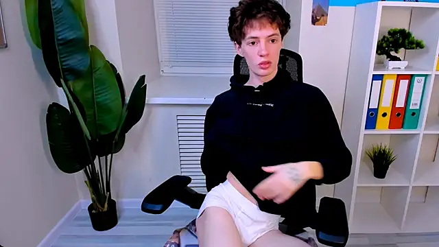 LukeSweet online show from 01.14.26