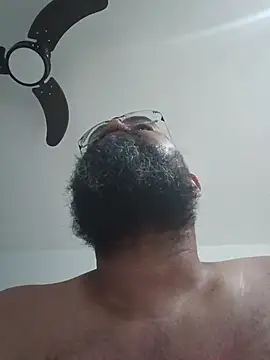 Snapshot of urso266 chatting on 02.19.26 urso266 online show from 02.19.26