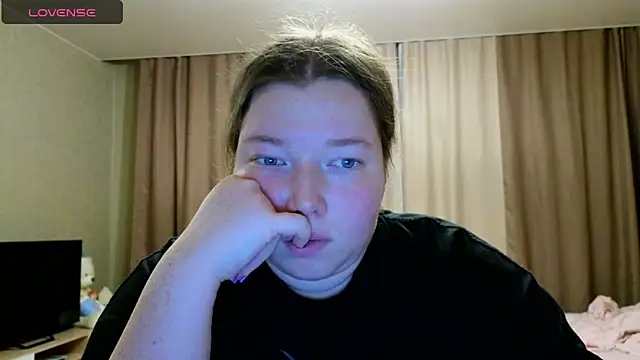 Blush Lolaa online show from 12.21.25