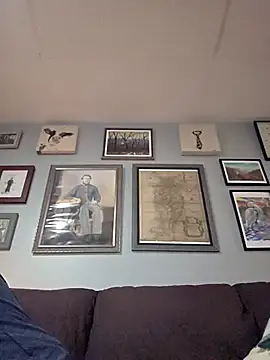 Icebearsticlese online show from 04.10.26