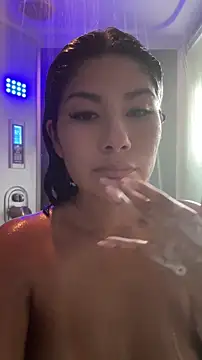 Snapshot of princesschini chatting on 05.22.26 princesschini online show from 05.22.26