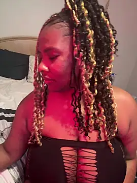 Snapshot of ShoalingThemis chatting on 03.06.25 ShoalingThemis online show from 03.06.25