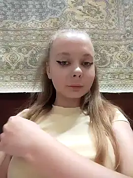 Snapshot of Ekaterina27 chatting on 07.12.26 Ekaterina27 online show from 07.12.26