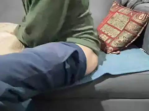 4small4inchlol online show from 12.14.24