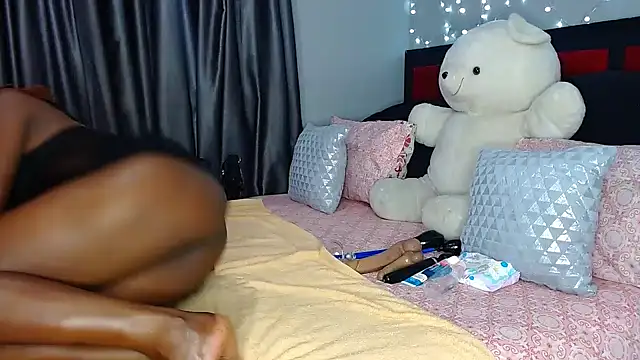 Snapshot of MissBigNipples chatting on 01.22.25 MissBigNipples online show from 01.22.25
