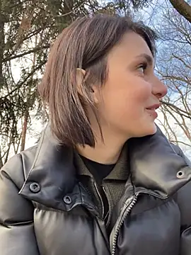 Snapshot of SandraCarter chatting on 12.19.24 SandraCarter online show from 12.19.24