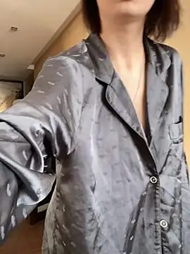 Snapshot of SandraCarter chatting on 02.05.25 SandraCarter online show from 02.05.25