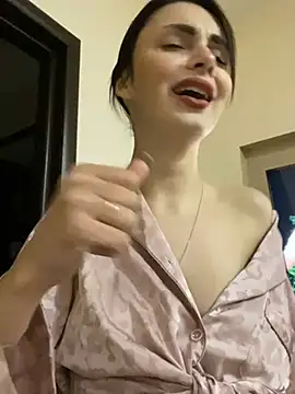 Snapshot of SandraCarter chatting on 02.09.25 SandraCarter online show from 02.09.25