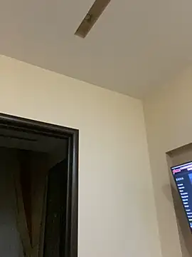 Snapshot of SandraCarter chatting on 02.21.25 SandraCarter online show from 02.21.25