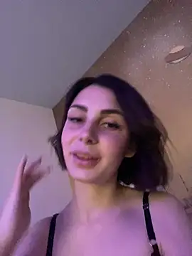 Snapshot of SandraCarter chatting on 03.07.25 SandraCarter online show from 03.07.25