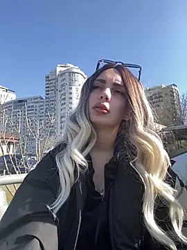 Snapshot of SandraCarter chatting on 03.09.25 SandraCarter online show from 03.09.25