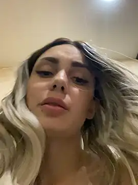 Snapshot of SandraCarter chatting on 03.14.25 SandraCarter online show from 03.14.25