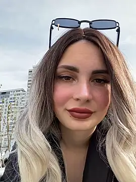 Snapshot of SandraCarter chatting on 03.15.25 SandraCarter online show from 03.15.25