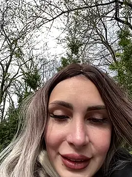 Snapshot of SandraCarter chatting on 03.20.25 SandraCarter online show from 03.20.25