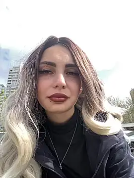 Snapshot of SandraCarter chatting on 03.22.25 SandraCarter online show from 03.22.25