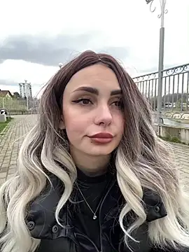 Snapshot of SandraCarter chatting on 03.22.25 SandraCarter online show from 03.22.25