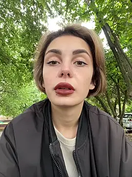 Snapshot of SandraCarter chatting on 09.20.25 SandraCarter online show from 09.20.25