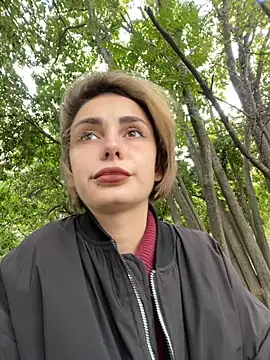 Snapshot of SandraCarter chatting on 09.26.25 SandraCarter online show from 09.26.25