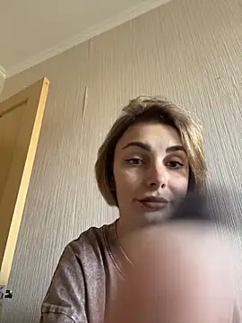 Snapshot of SandraCarter chatting on 10.04.25 SandraCarter online show from 10.04.25