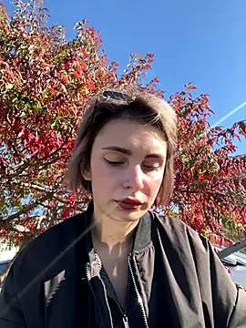 Snapshot of SandraCarter chatting on 10.17.25 SandraCarter online show from 10.17.25