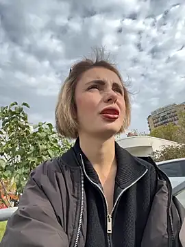 Snapshot of SandraCarter chatting on 10.24.25 SandraCarter online show from 10.24.25