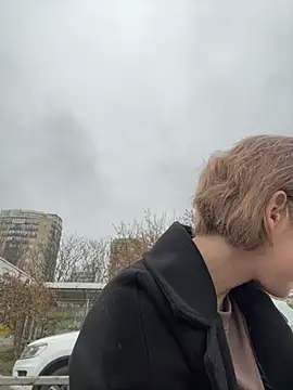 Snapshot of SandraCarter chatting on 11.14.25 SandraCarter online show from 11.14.25