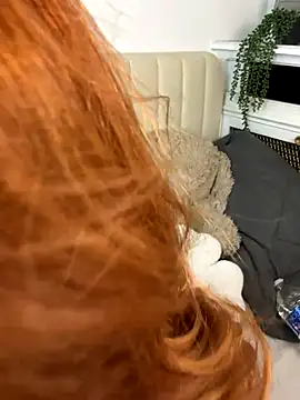 Snapshot of Isa_smeraldy chatting on 11.23.25 Isa smeraldy online show from 11.23.25