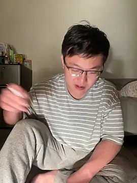 YoY-man online show from 01.17.25