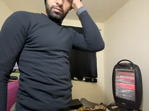 Snapshot of GaaTto chatting on 11.30.25 GaaTto online show from 11.30.25