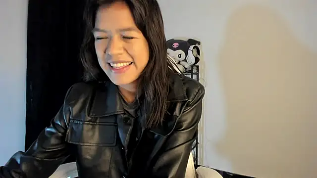 meganthompsonn22 online show from 02.17.26