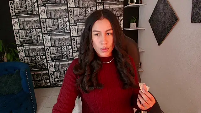 EmiGomez  online show from 11.27.25