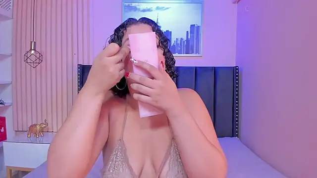 viiolett lee online show from 01.14.25