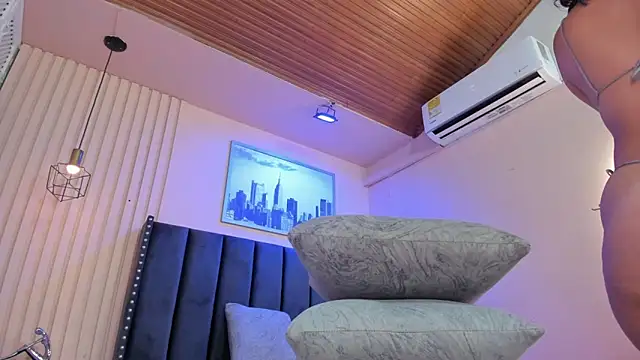 viiolett lee online show from 02.13.26