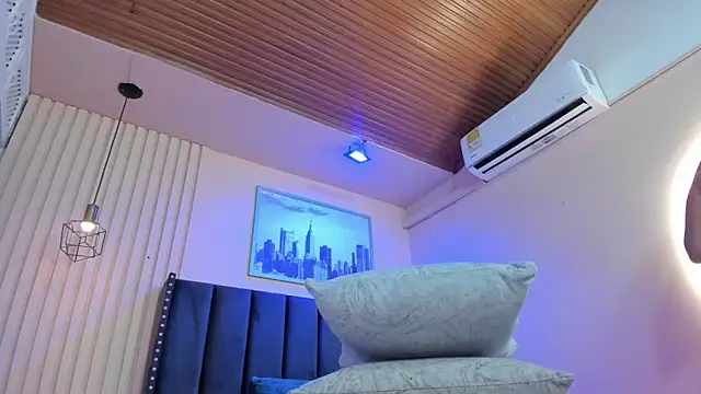 viiolett lee online show from 02.21.26