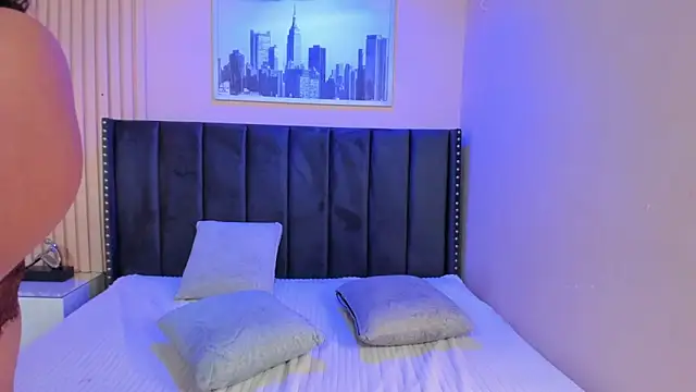 viiolett lee online show from 04.10.26