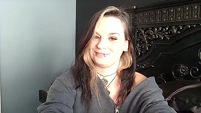 CherryWilde online show from 01.06.26