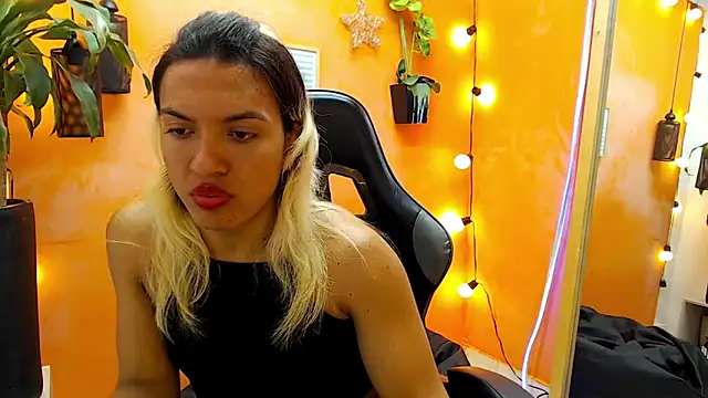 aslyhernandez 7 online show from 01.27.25