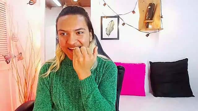 aslyhernandez 7 online show from 01.29.25