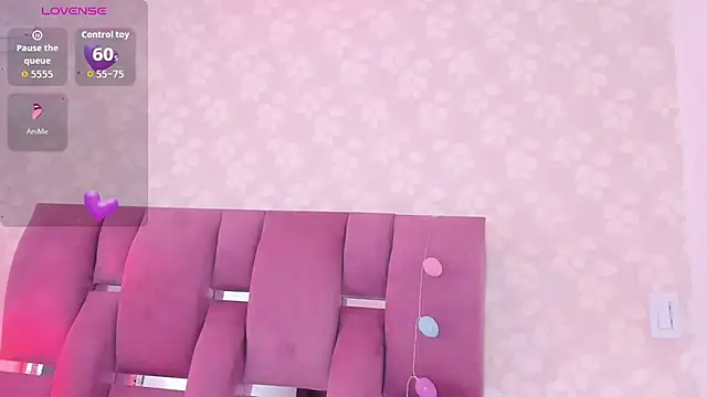 Snapshot of vayoleen chatting on 09.09.25 vayoleen online show from 09.09.25