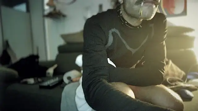 P4RtYBOII92 online show from 02.14.25