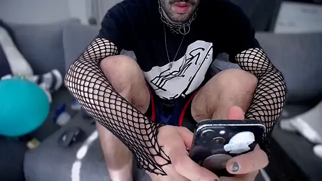 P4RtYBOII92 online show from 09.26.25