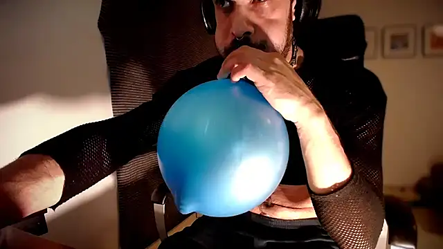 P4RtYBOII92 online show from 10.18.25