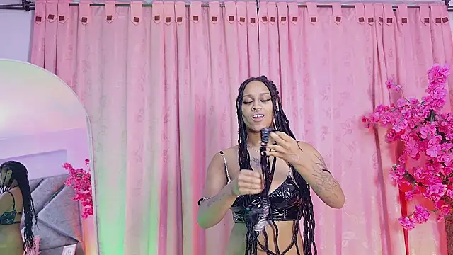 Elith noa online show from 01.14.26