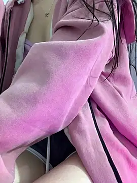 Snapshot of Vani_S2 chatting on 12.14.24 Vani S2 online show from 12.14.24