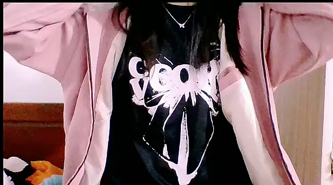 Snapshot of Vani_S2 chatting on 12.15.24 Vani S2 online show from 12.15.24