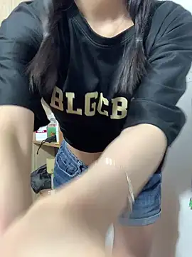 Snapshot of Vani_S2 chatting on 02.15.25 Vani S2 online show from 02.15.25