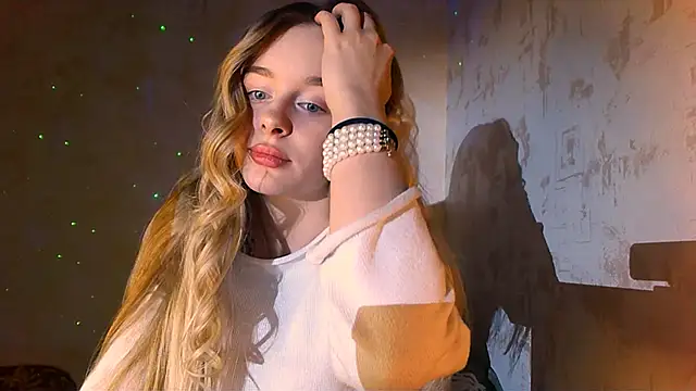 Eva Jaya online show from 12.05.24